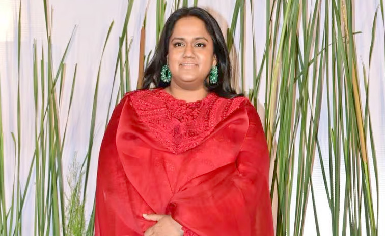 Celebrities make a splash At a grand Eid party Photos15