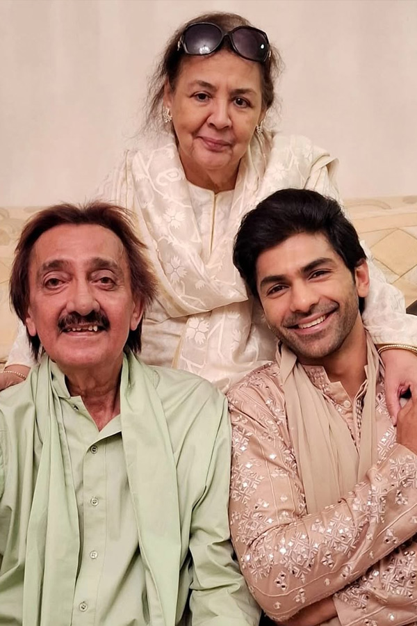 Celebrities make a splash At a grand Eid party Photos6