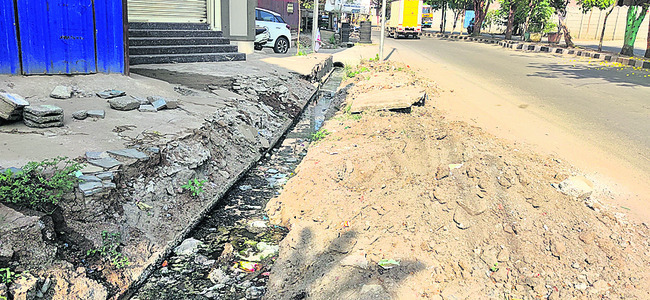 దుర్గంధం ఆగదు3