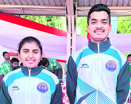 భర్తతోనే కలిసి ఉంటా..1