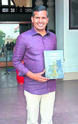 తాటికల్‌ వాసికి డాక్టరేట్‌1