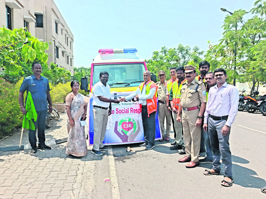 ఆగడాలకు చెక్‌4