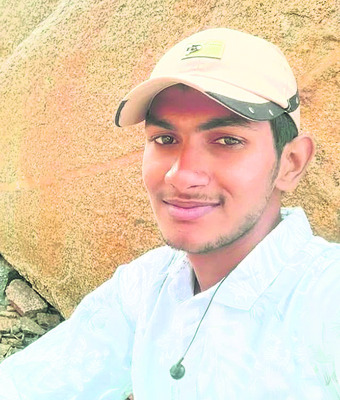 రోడ్డు ప్రమాదంలో యువకుడి దుర్మరణం1