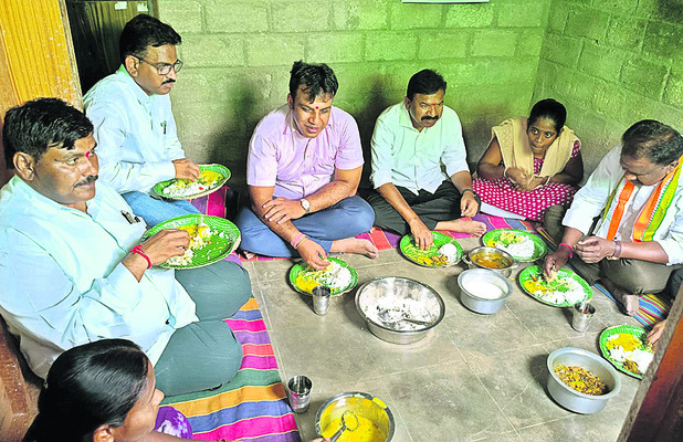 మహిళలు ఆర్థికంగా ఎదగాలి1