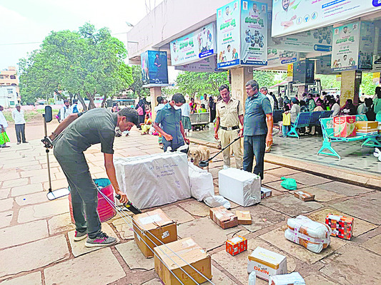 చట్టాలపై  అవగాహన ఉండాలి 
2