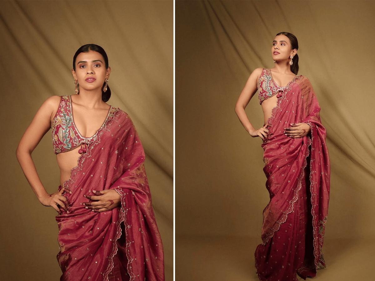 Actress Hebah Patel Stunning Look Photos In Saree1