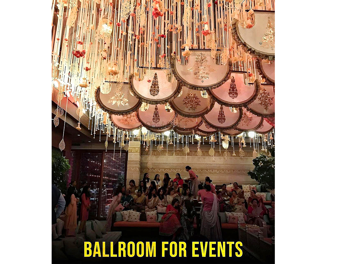 Inside Tour Of Mukesh Ambanis Massive Billion-Dollar House Antilia Photos6