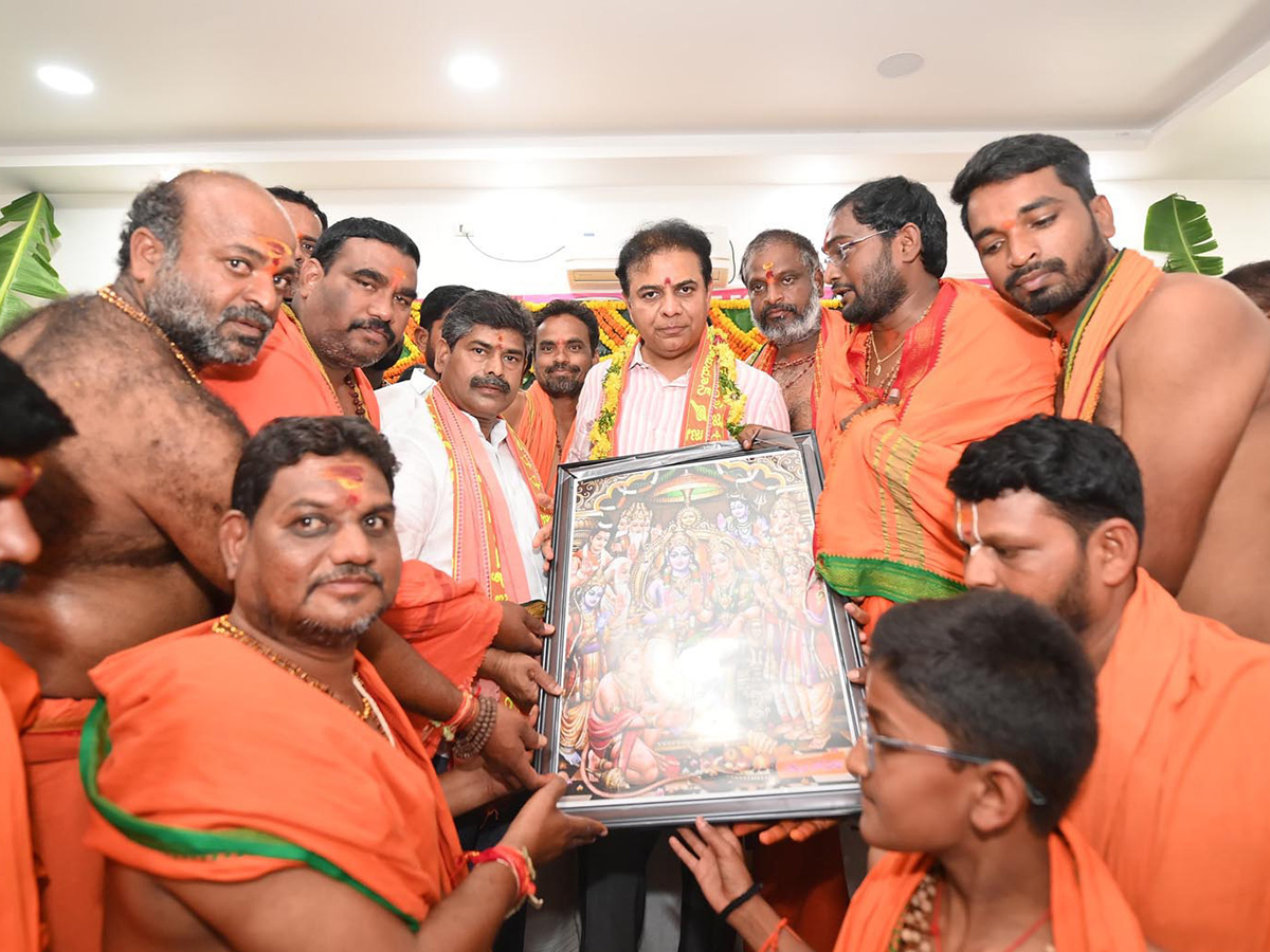 KTR participated in Hanuman Puja in Sircilla Photos12