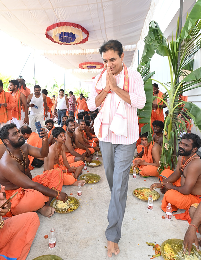 KTR participated in Hanuman Puja in Sircilla Photos2