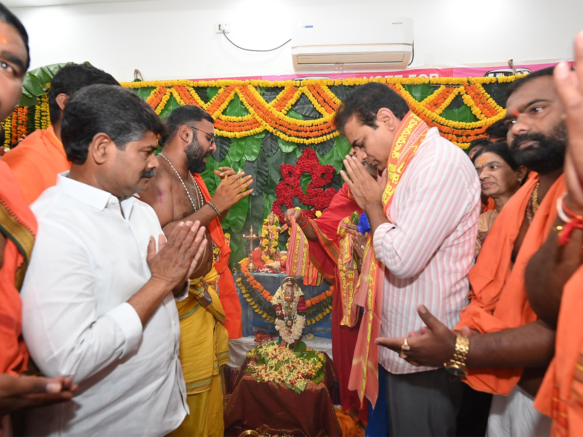 KTR participated in Hanuman Puja in Sircilla Photos5