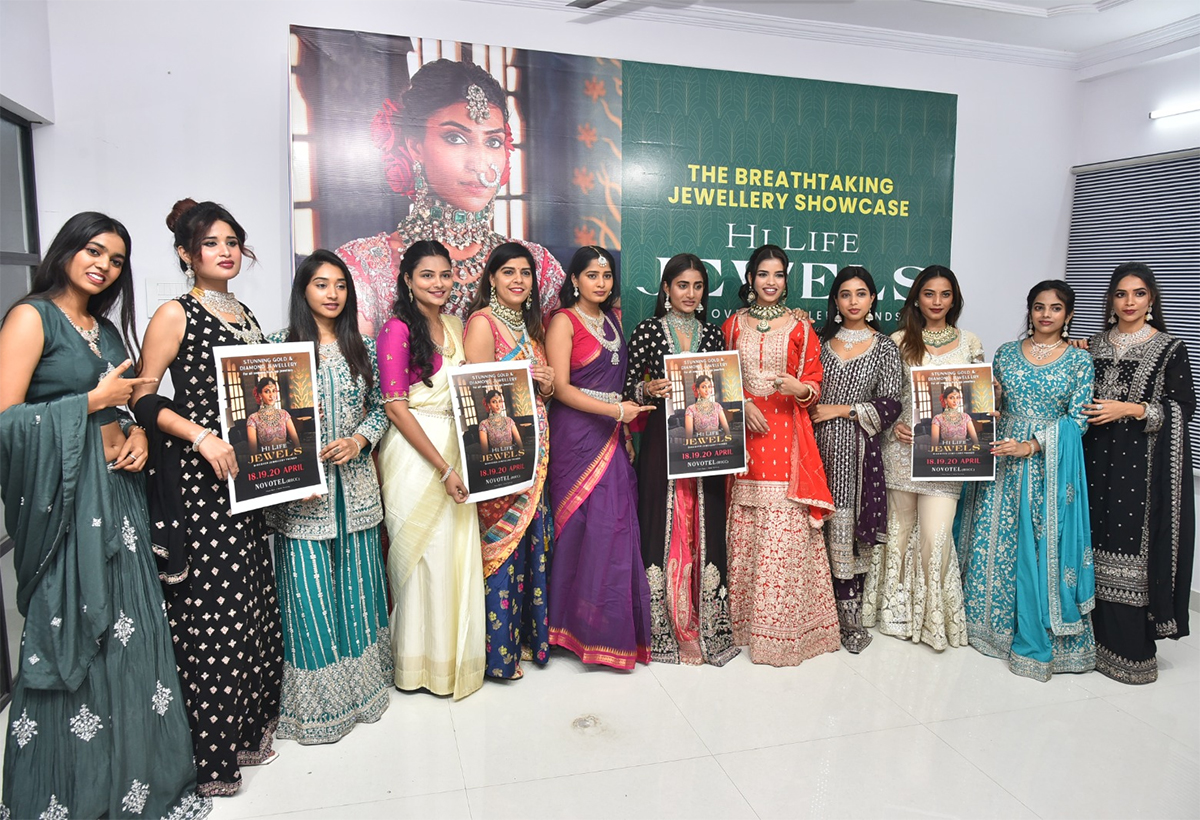 Models Shine At Hi Life Jewels Exhibition: Photos2
