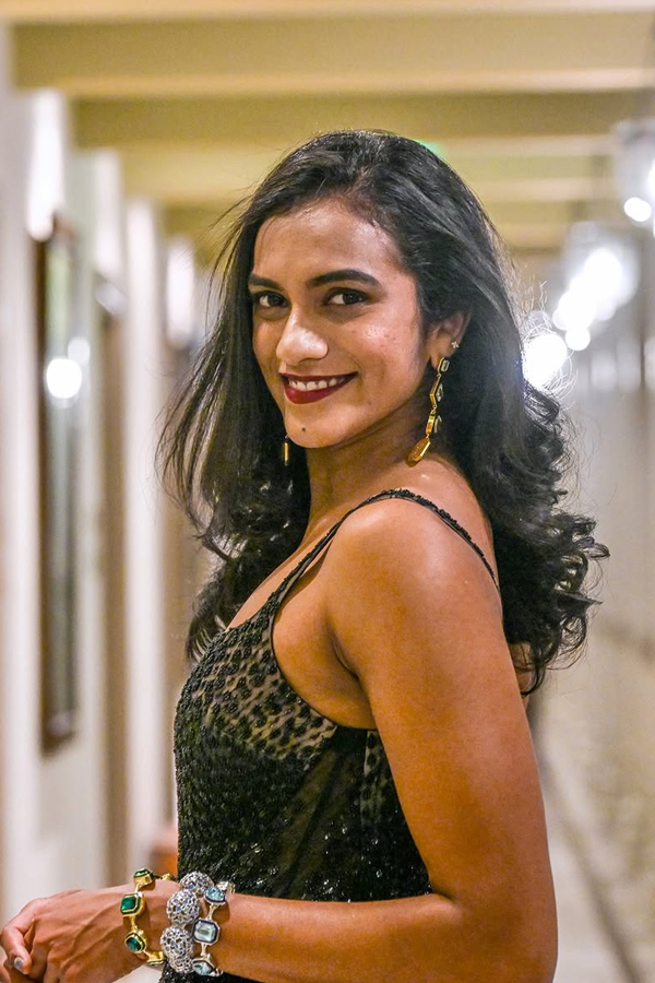 PV Sindhu becomes RICHEST female badminton star, Her net worth is now Photos4