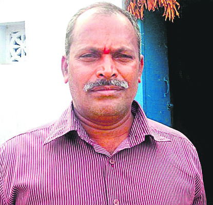 అడుగంటిన నీళ్లు.. ఎండిన చేన్లు 3