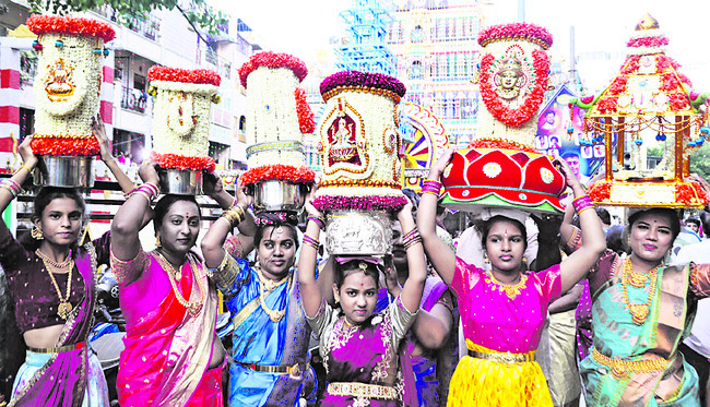 పూలజ్యోతుల సంభ్రమం 1