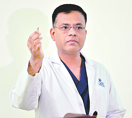 బుల్లెట్ తీసి బతికించారు.. 1