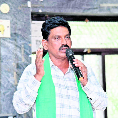   శనగ సాగు చేసి నష్టపోయాం 
2