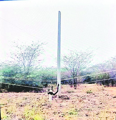 ఈదురుగాలుల బీభత్సం 1