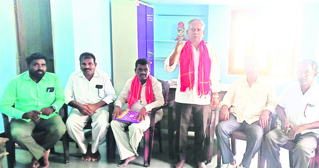 జూరాల కాల్వలకు నీటి సరఫరా నిలిపివేత
1