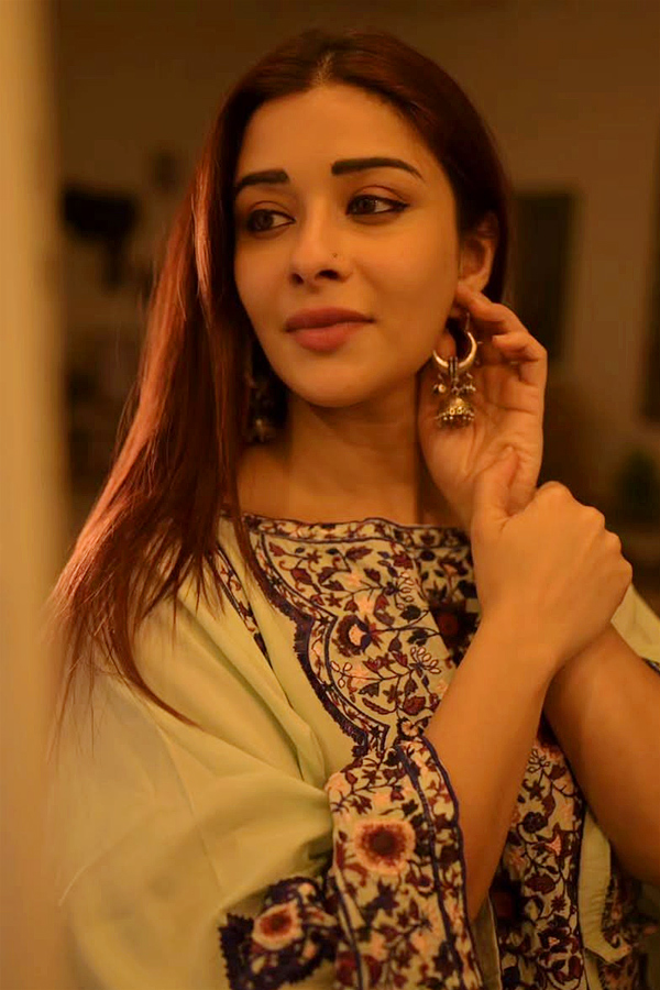 Ram Charan's Orange Movie Ex-Girlfriend Nyra Banerjee, How Is She Now: Photos11