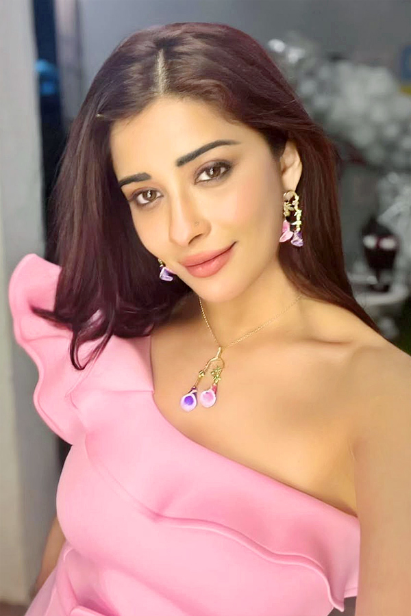 Ram Charan's Orange Movie Ex-Girlfriend Nyra Banerjee, How Is She Now: Photos2