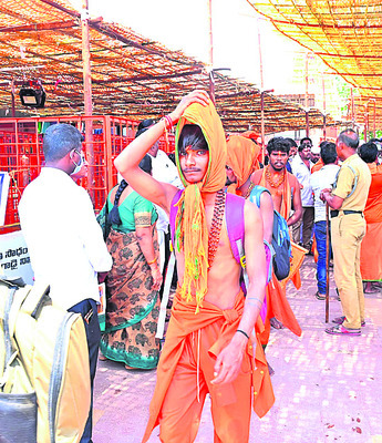 కాషాయ‘కొండ’4