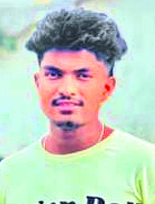 మహనీయులను స్మరించుకోవాలి
1