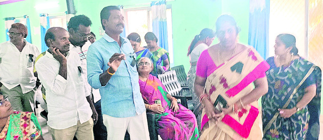 మండల సమావేశం బహిష్కరణ 1