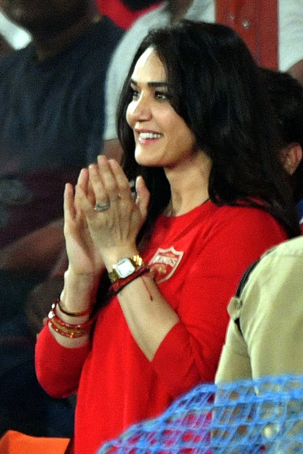 Celebrities In IPL Match at Hyderabad Uppal Cricket Stadium Photos3