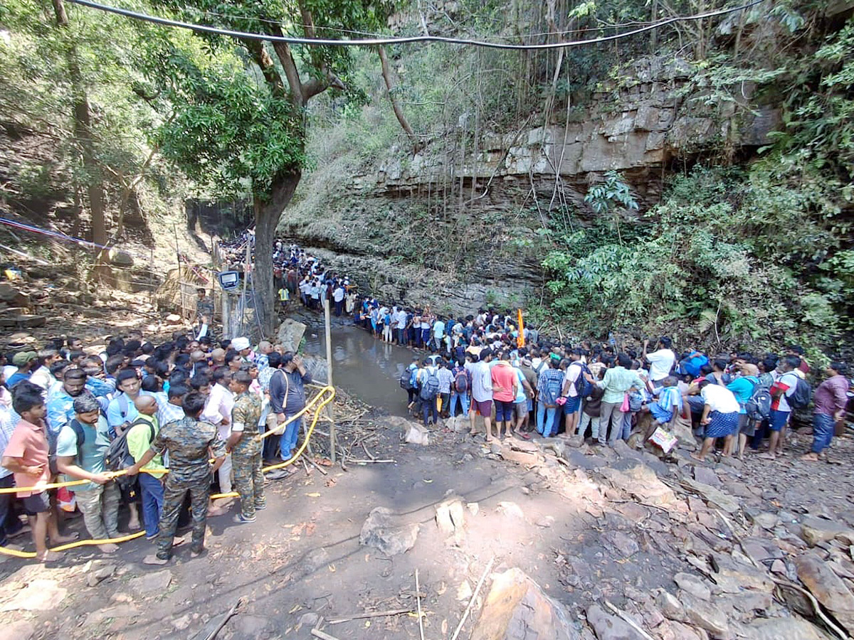Saleshwaram Lingamaiah Swamy Jatara at Nallamala Hills8