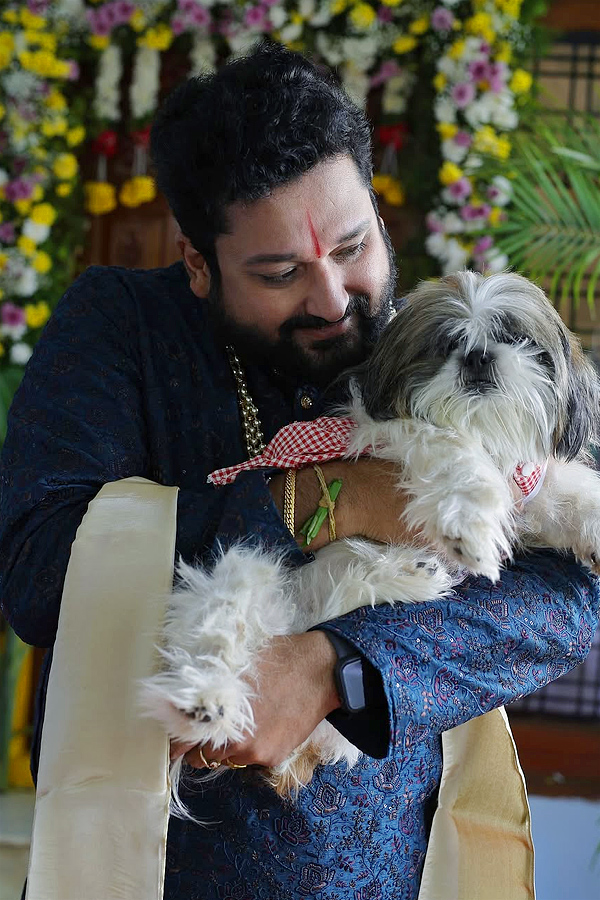 Serial Actor Sai Kiran Wife Sravanthi Shares Beautiful Pictures On Social Media 4