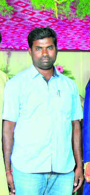 నల్లగొండలో వ్యక్తి దారుణ హత్య
1