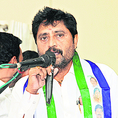 అనుభవానికి పెద్దపీట 1