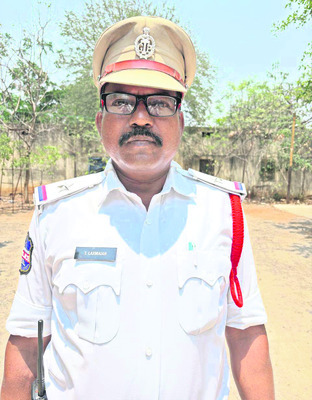 ఎక్కువగా నీరు తాగుతూ ఉండాలి.. 
2