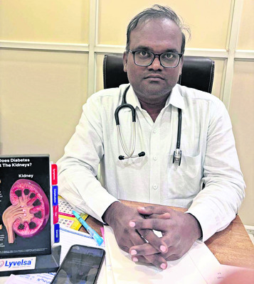 ఎక్కువగా నీరు తాగుతూ ఉండాలి.. 
1