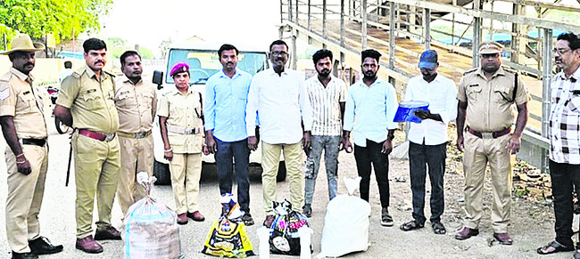ఉత్సాహంగా క్రికెట్‌ పోటీలు2