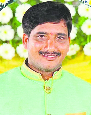 మక్కల ట్రాక్టర్ బోల్తా 2