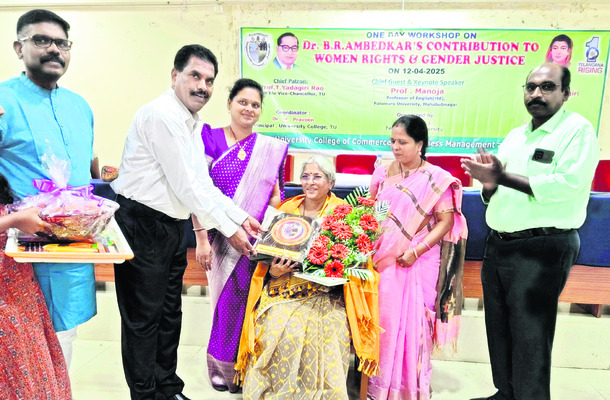 మహిళలే ఆరోగ్యకరమైన సమాజ నిర్మాతలు1