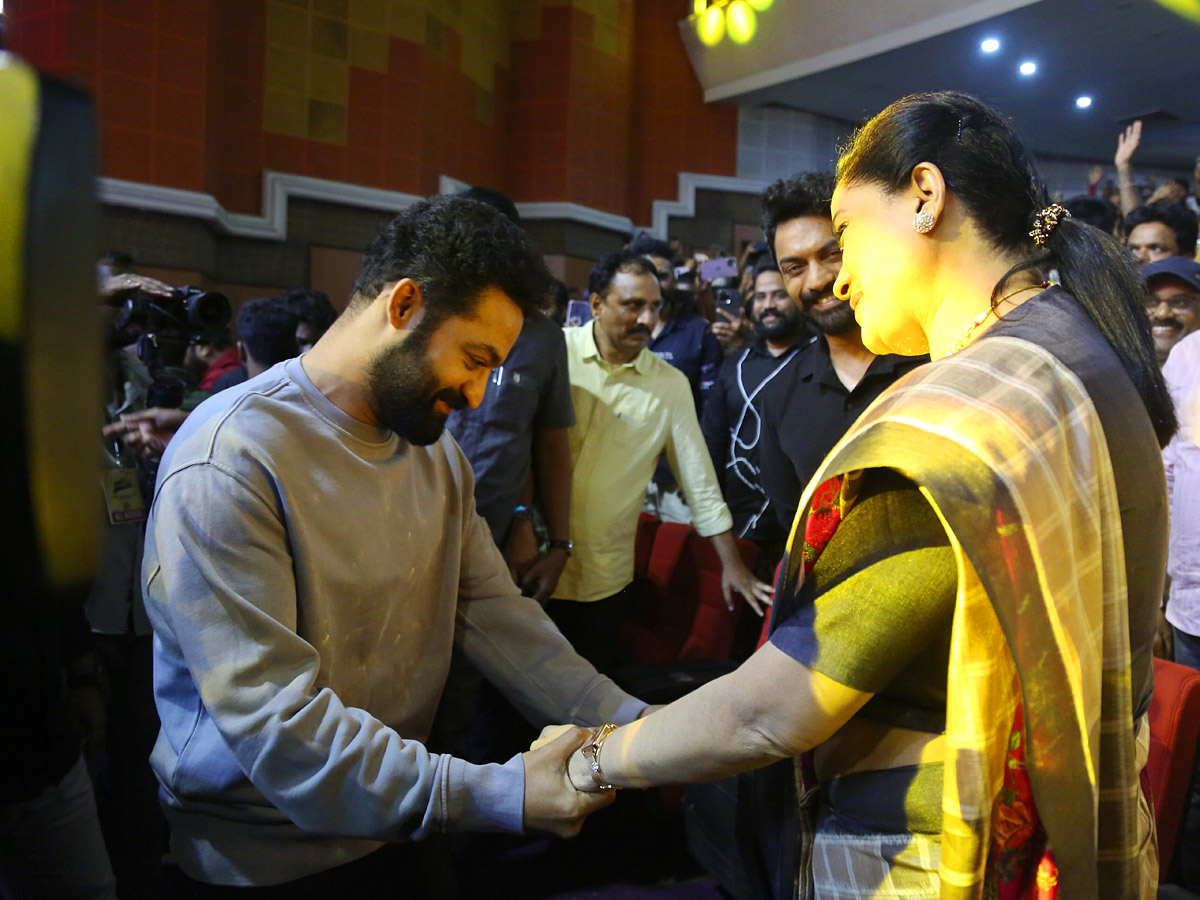 Arjun Son Of Vyjayanthi Pre Release Event Photos20