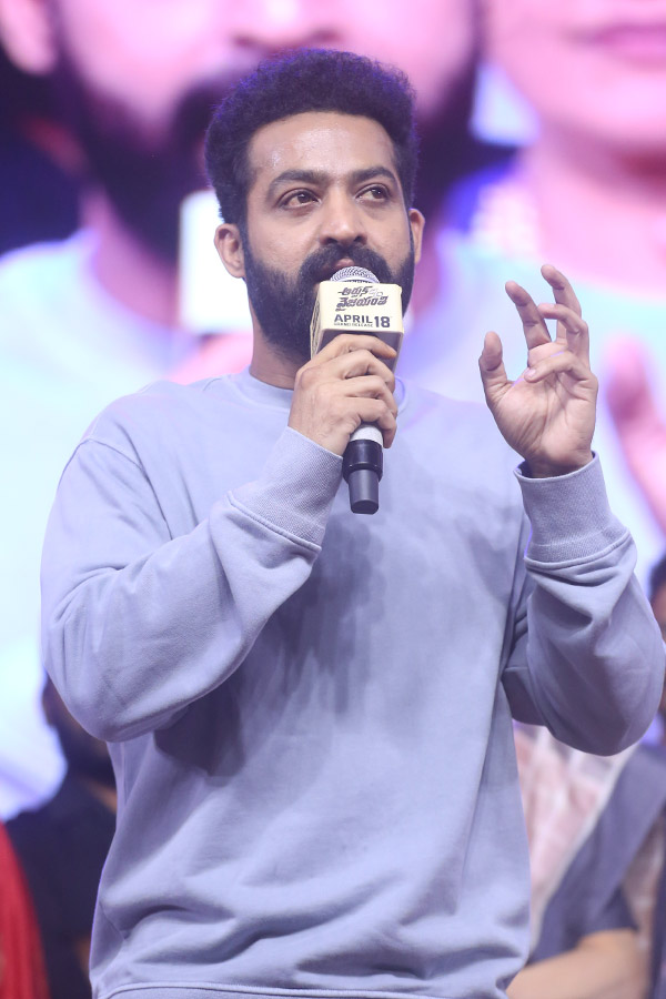 Arjun Son Of Vyjayanthi Pre Release Event Photos12