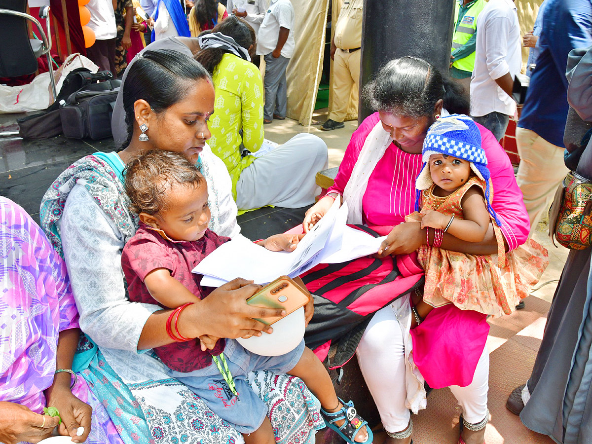 Best Photos of The Week in AP and Telangana Photo Gallery12