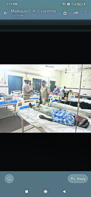 పాడేరు ఘాట్‌రోడ్డులో వాహనం బోల్తా 1