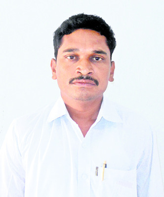   పనిచేయని ఫోన్లతో    ఇబ్బందులు 
2