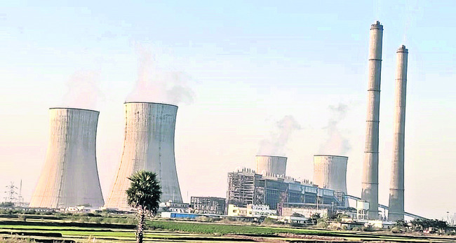 శతాధిక వృద్ధురాలికి సన్మానం 3