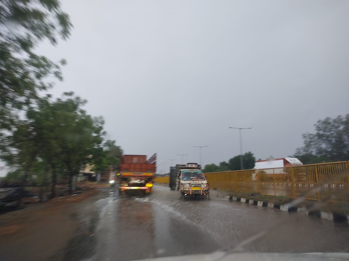 Hailstorm with strong winds wreaks havoc in Telugu states5