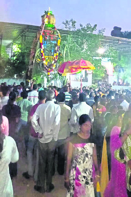 అంబేడ్కర్‌ జయంతిలో  ఒక్కటైన జంట3