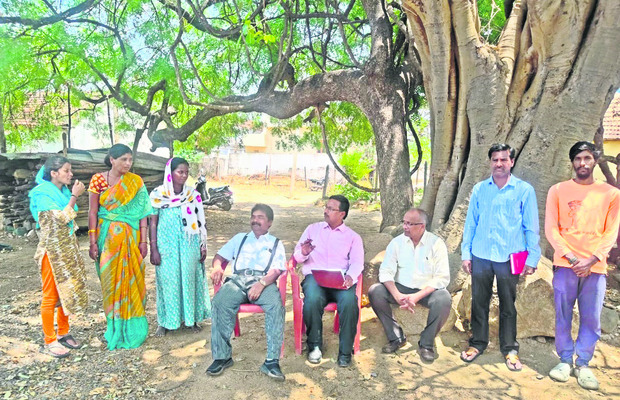 శాంతి భద్రతలకు  ప్రతి ఒక్కరూ సహకరించాలి 
1