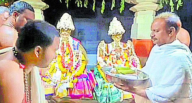 వక్ఫ్‌ సవరణ చట్టం రద్దు కోరుతూ కొవ్వొత్తుల ప్రదర్శన 3