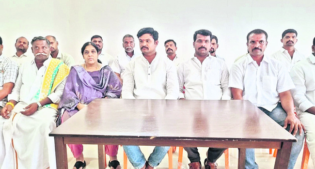 బీజేపీ, కురుబ సంఘం నాయకుల డిమాండ్‌1