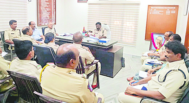 గంజాయి అమ్మకాలపై నిఘా ఉంచాలి 
2
