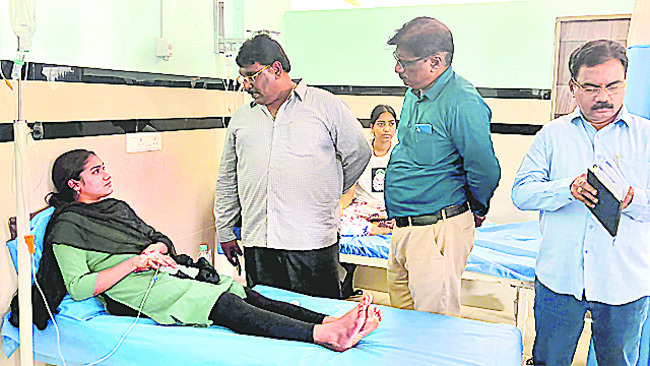 ఫుడ్‌ పాయిజనింగ్‌పై సమాచారం లేదు1